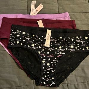Victoria’s Secret Set of 5 bikini & thong panties S
